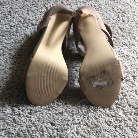 Nude heels - Picture 3 of 5